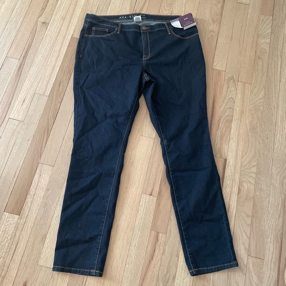 Plus size Jeans - Picture 1 of 3